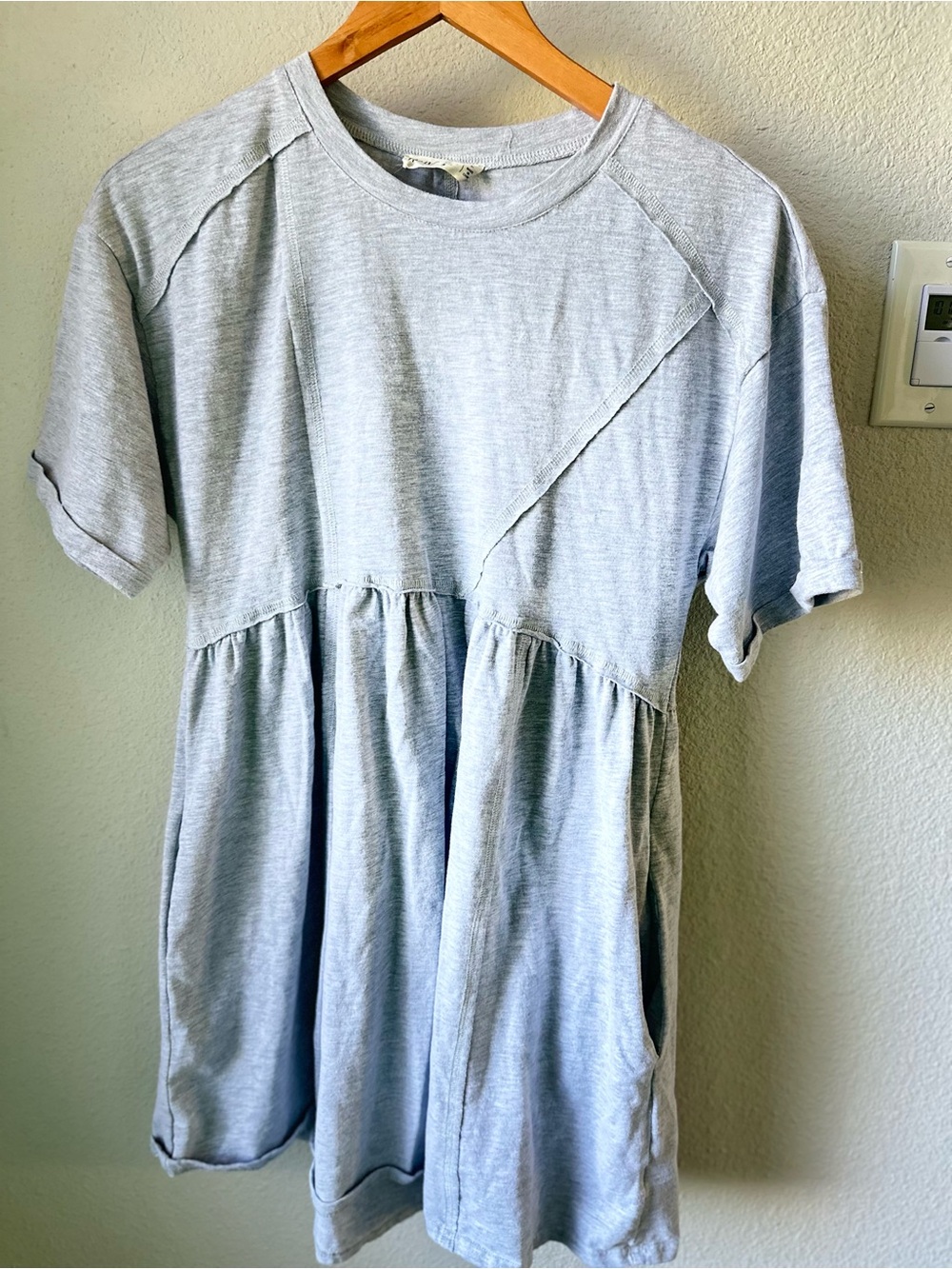 Casual Light Gray Maxi Dress with Gathered Waist